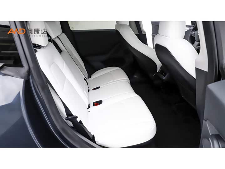 Фото 8 - Tesla Model Y