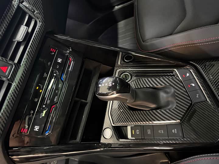 Фото 13 - Volkswagen Tayron