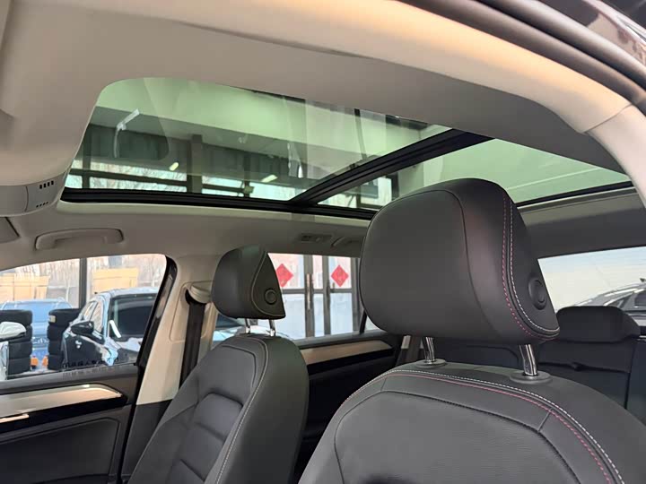 Фото 14 - Volkswagen Tayron