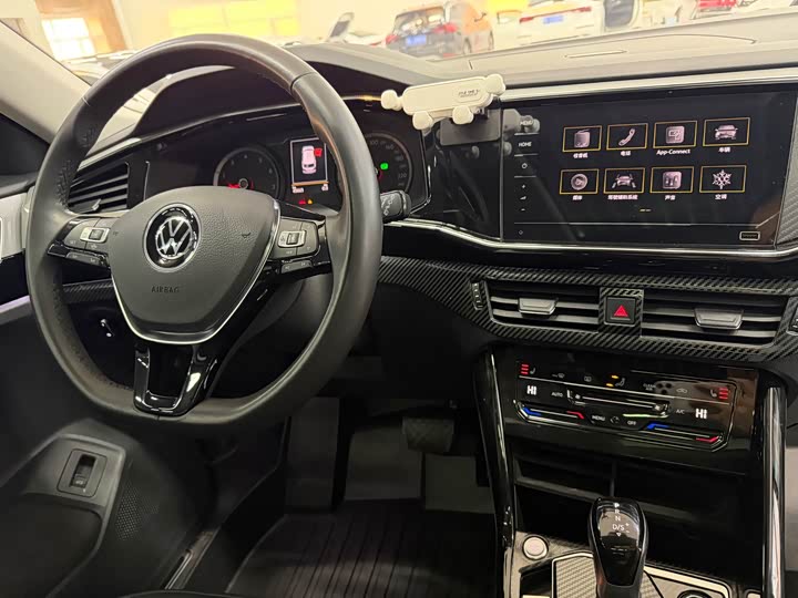 Фото 19 - Volkswagen Tayron