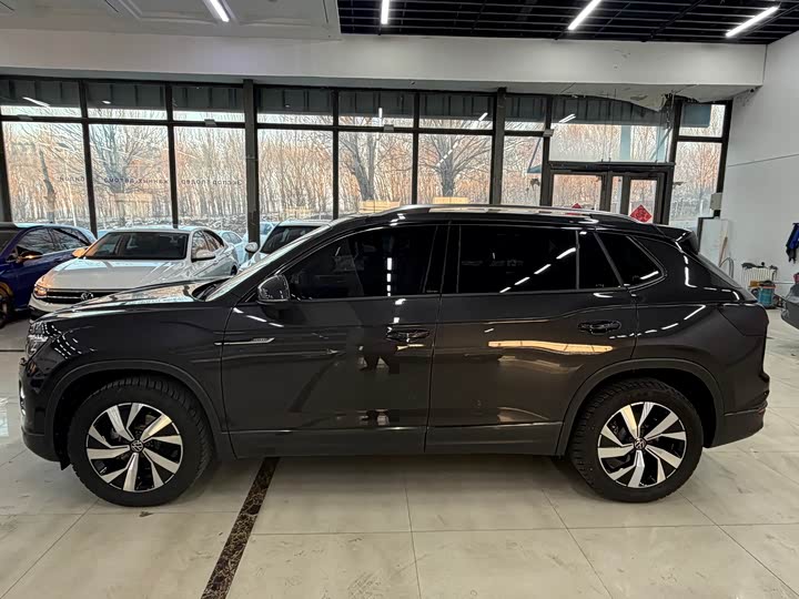 Фото 2 - Volkswagen Tayron