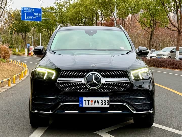 Фото 2 - Mercedes-Benz GLE-Class