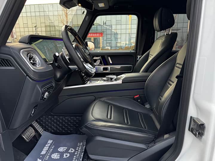 Фото 10 - Mercedes-Benz G-Class