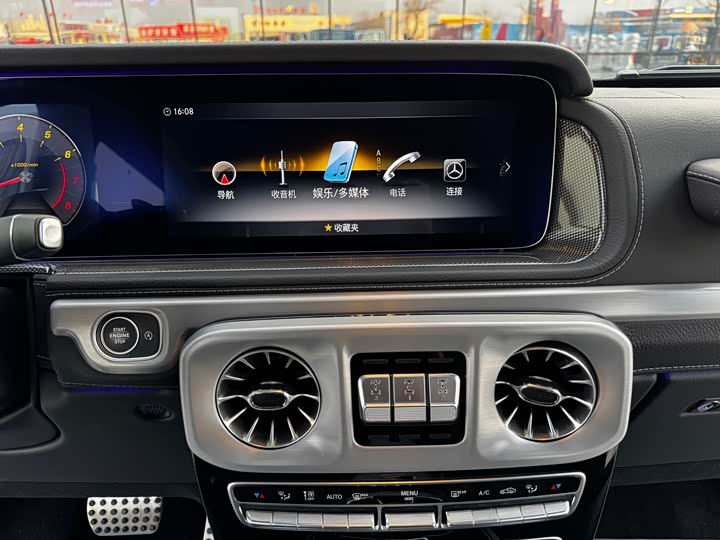 Фото 15 - Mercedes-Benz G-Class