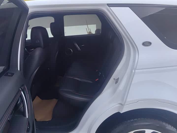 Фото 11 - Land Rover Discovery Sport