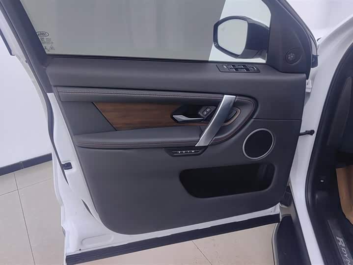 Фото 7 - Land Rover Discovery Sport