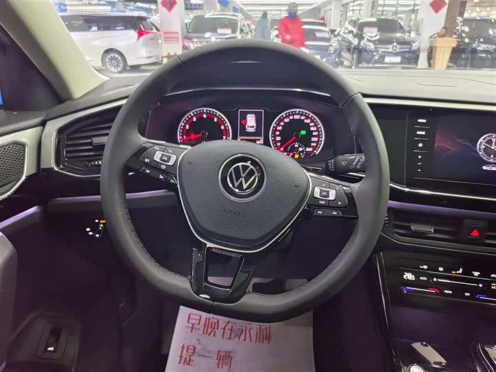 Фото 14 - Volkswagen Tayron