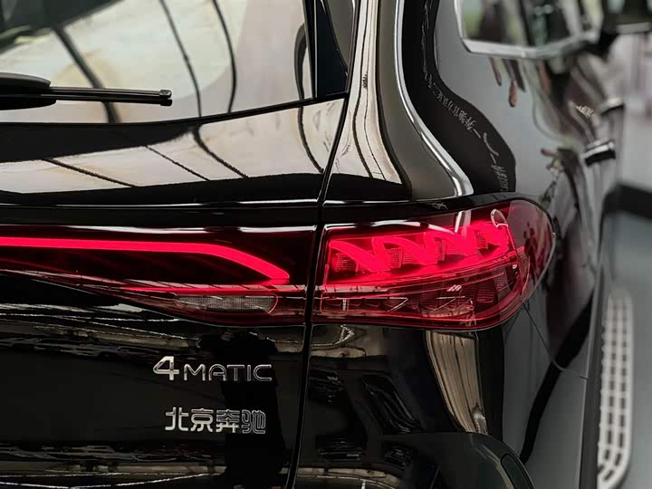 Фото 5 - Mercedes-Benz EQE SUV