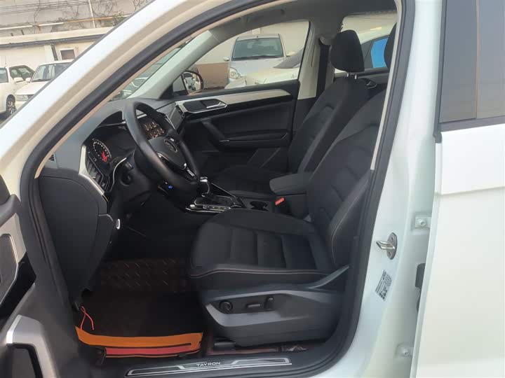 Фото 15 - Volkswagen Tayron