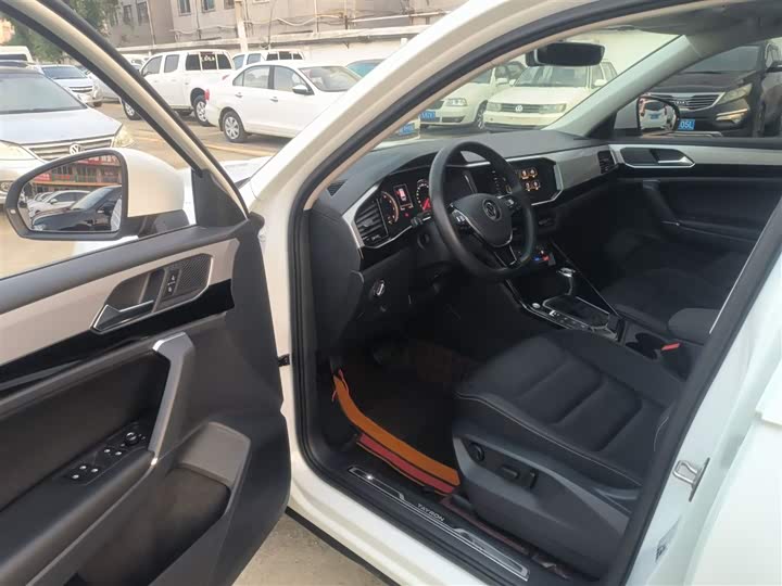 Фото 16 - Volkswagen Tayron