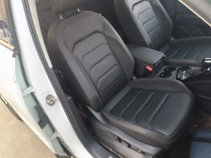 Фото 25 - Volkswagen Tayron