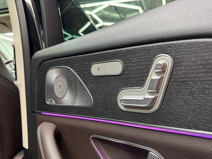 Фото 13 - Mercedes-Benz GLE-Class