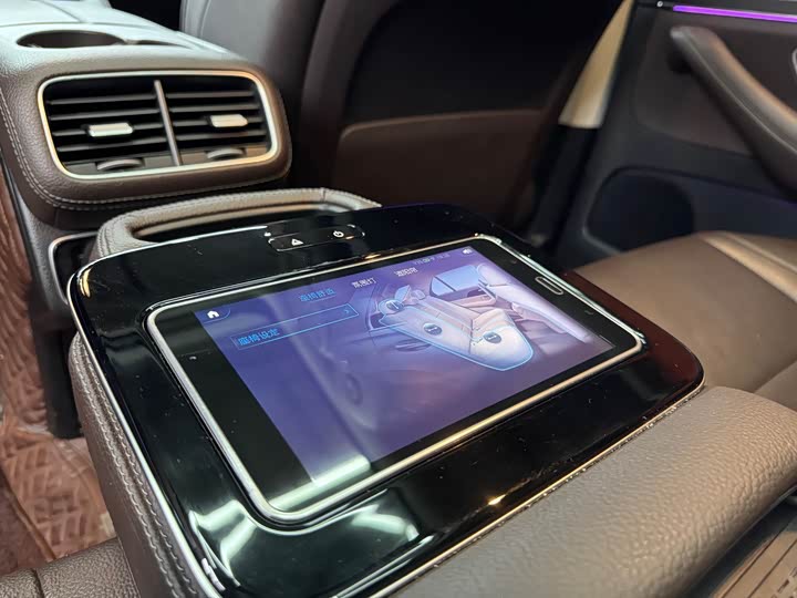 Фото 6 - Mercedes-Benz GLE-Class