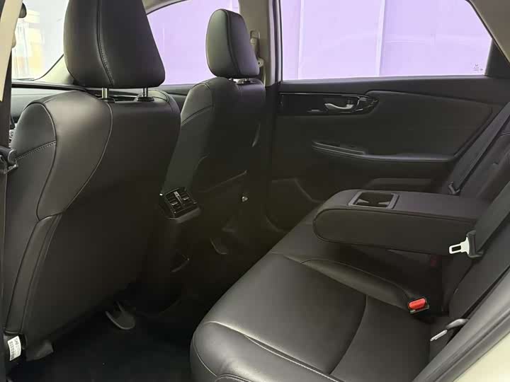 Фото 17 - Honda Envix