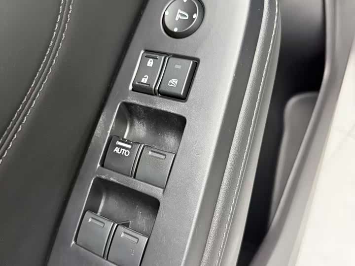 Фото 9 - Honda Envix