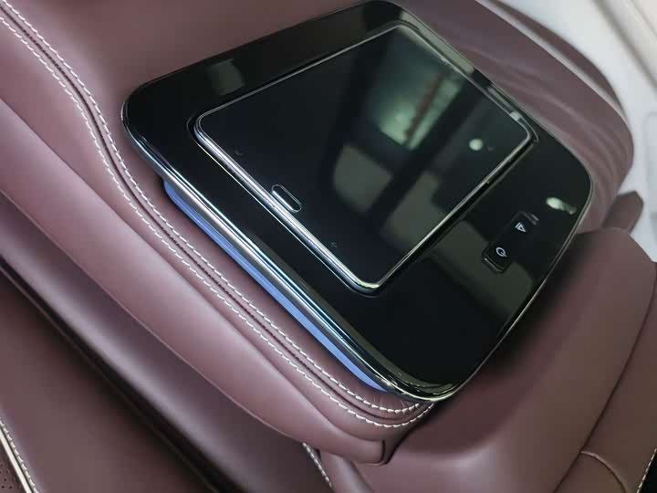 Фото 13 - Mercedes-Benz GLS-Class