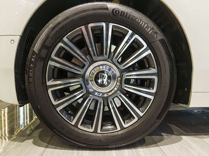 Фото 10 - Rolls-Royce Phantom