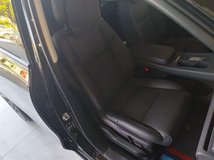 Фото 25 - Leapmotor C16