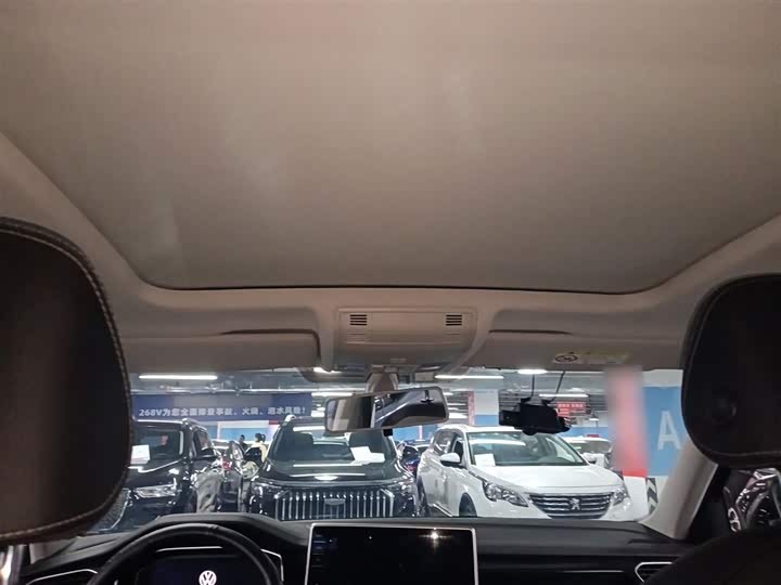 Фото 18 - Volkswagen Tayron