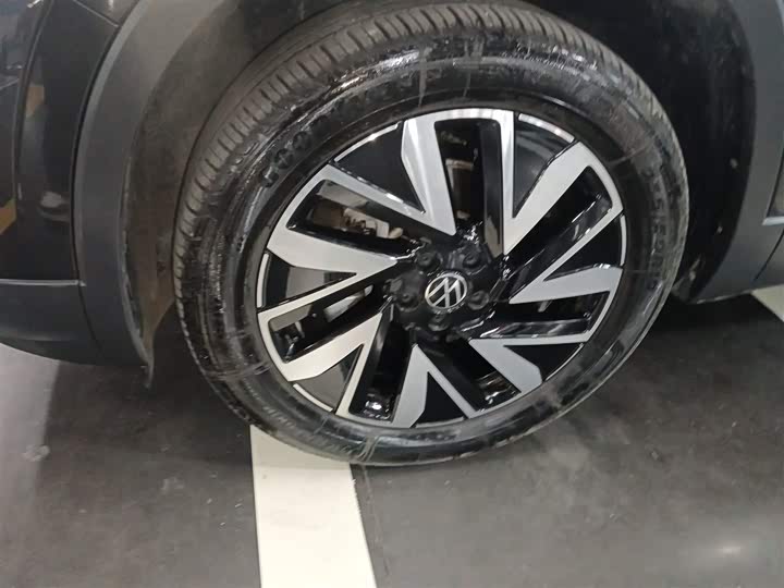 Фото 23 - Volkswagen Tayron