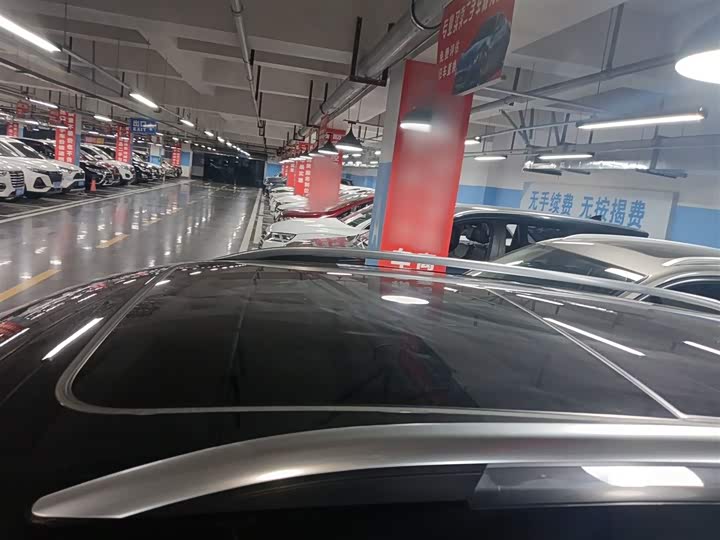 Фото 27 - Volkswagen Tayron