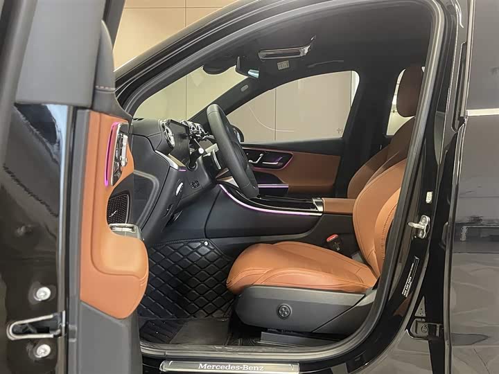 Фото 16 - Mercedes-Benz GLC-Class