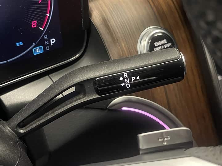 Фото 19 - Mercedes-Benz GLC-Class