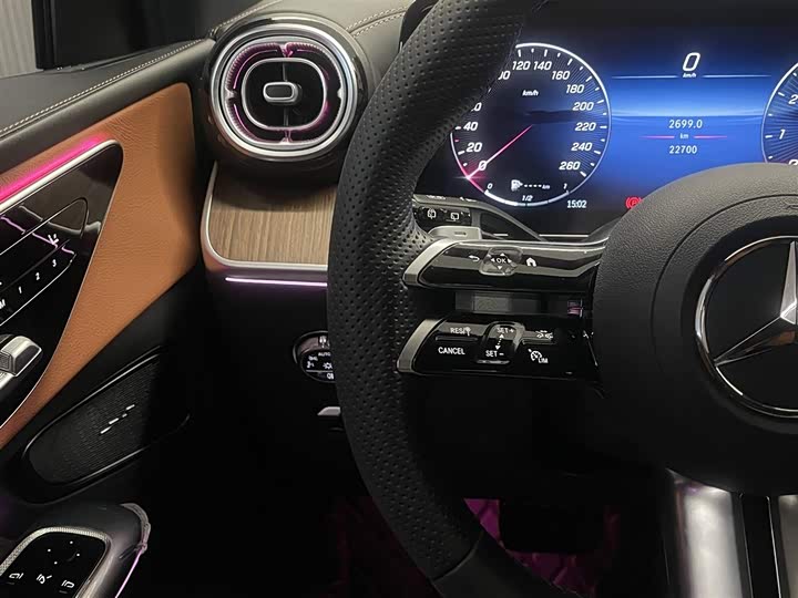 Фото 20 - Mercedes-Benz GLC-Class