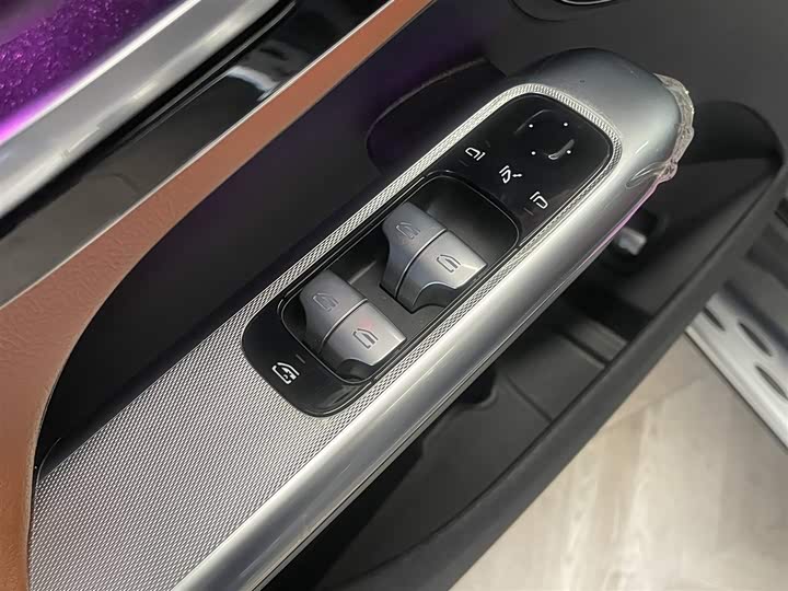 Фото 21 - Mercedes-Benz GLC-Class