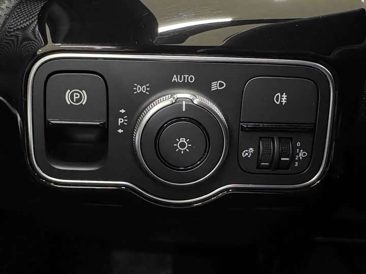 Фото 11 - Mercedes-Benz A-Class