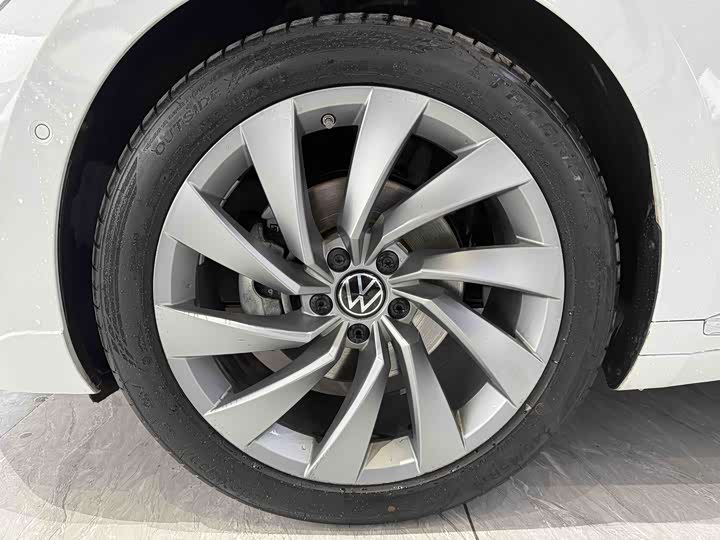 Фото 29 - Volkswagen CC