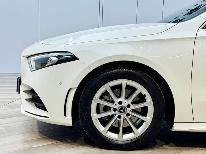 Фото 25 - Mercedes-Benz A-Class