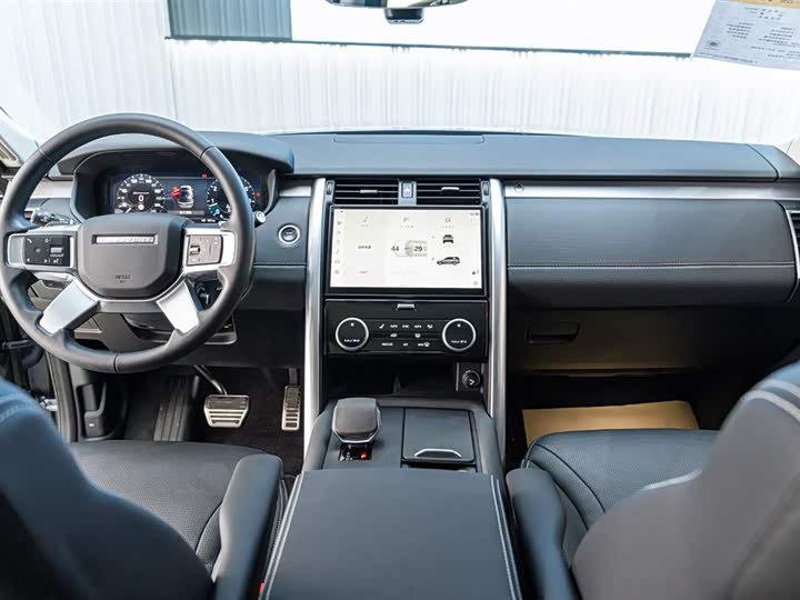 Фото 12 - Land Rover Discovery