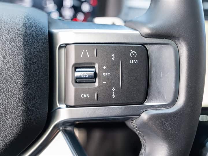 Фото 22 - Land Rover Discovery