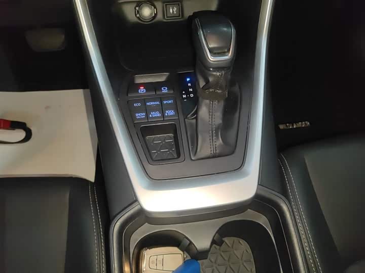 Фото 14 - Toyota Wildlander