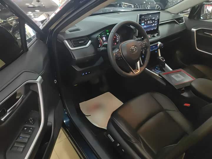 Фото 16 - Toyota Wildlander