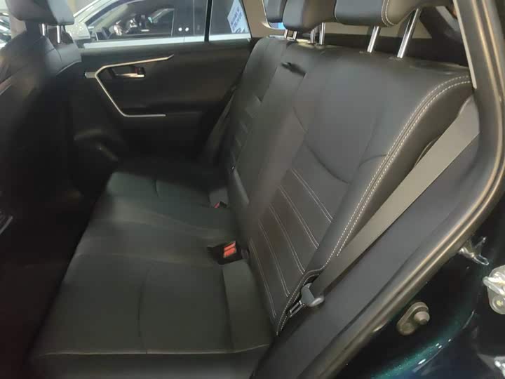 Фото 17 - Toyota Wildlander