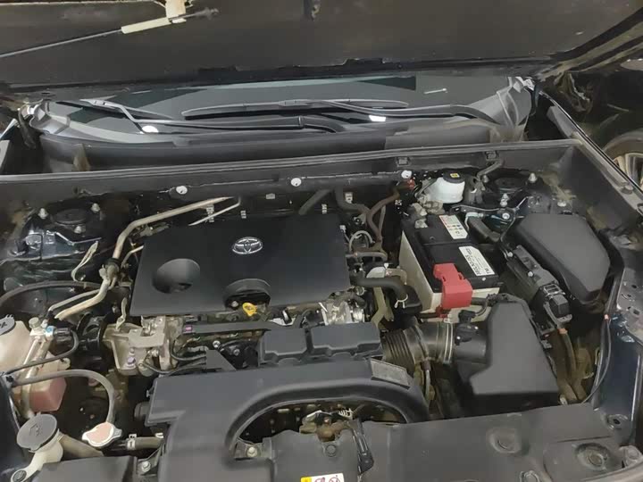 Фото 20 - Toyota Wildlander