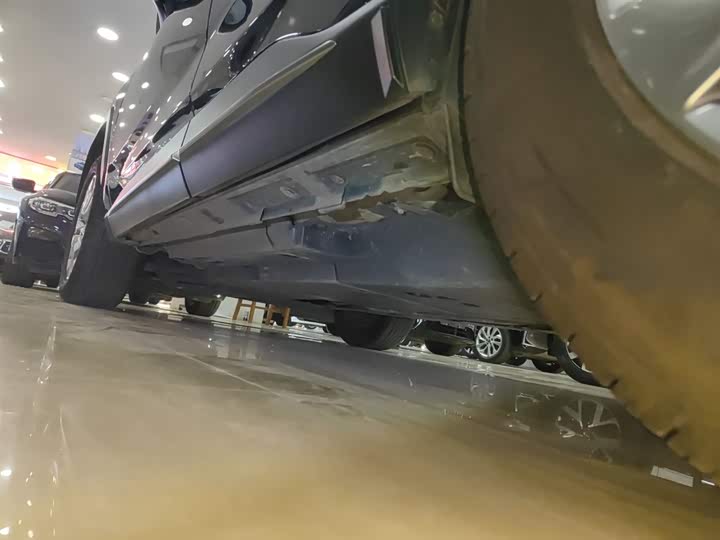 Фото 22 - Toyota Wildlander