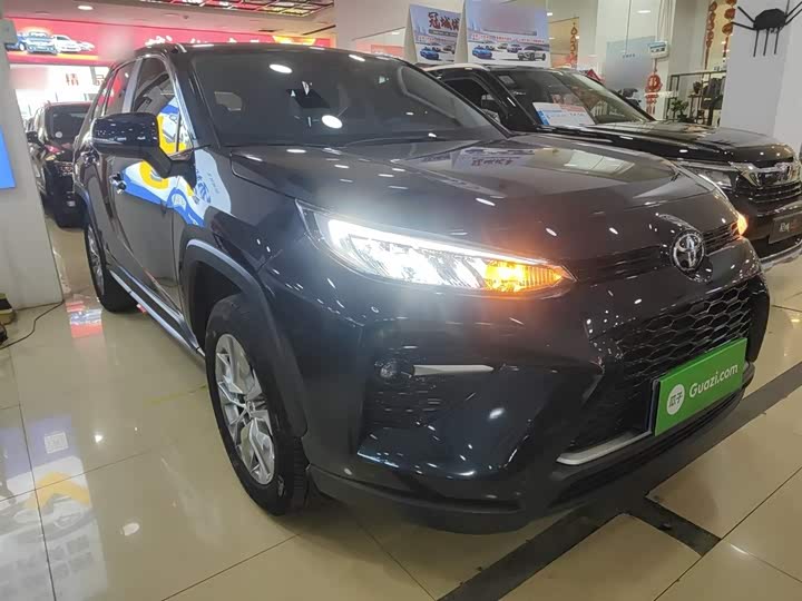 Фото 4 - Toyota Wildlander