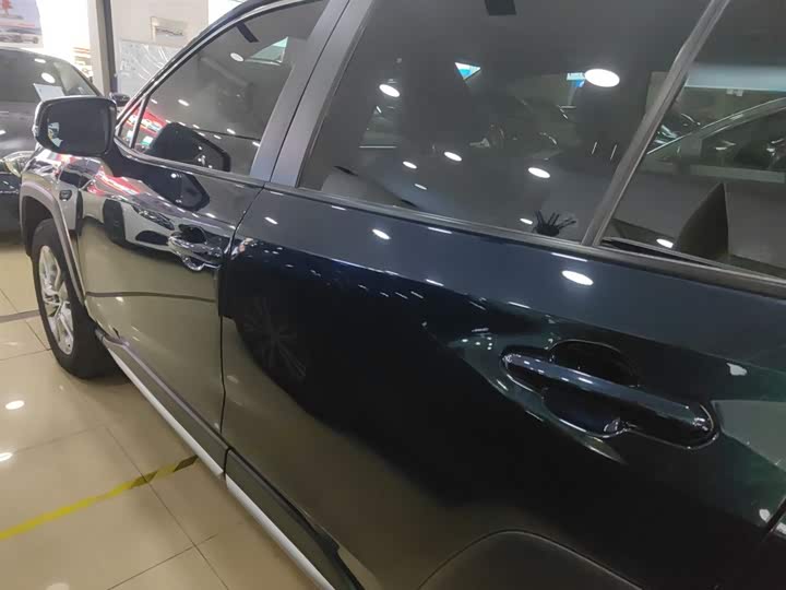 Фото 5 - Toyota Wildlander