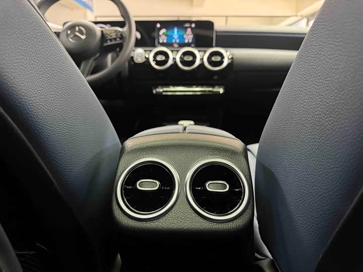 Фото 18 - Mercedes-Benz A-Class