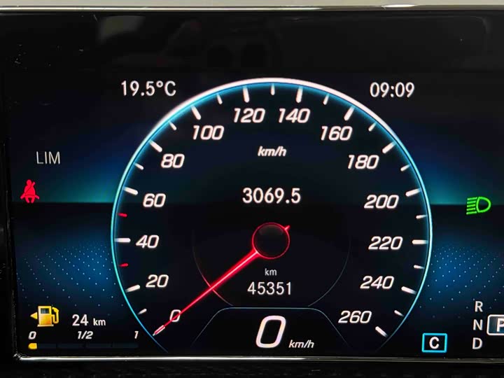 Фото 21 - Mercedes-Benz A-Class