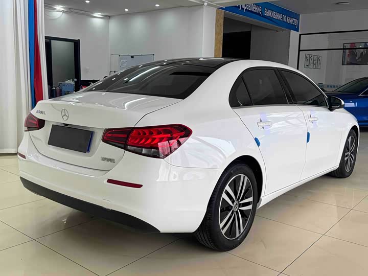 Фото 6 - Mercedes-Benz A-Class