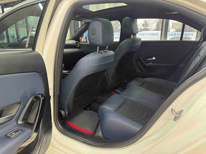 Фото 8 - Mercedes-Benz A-Class