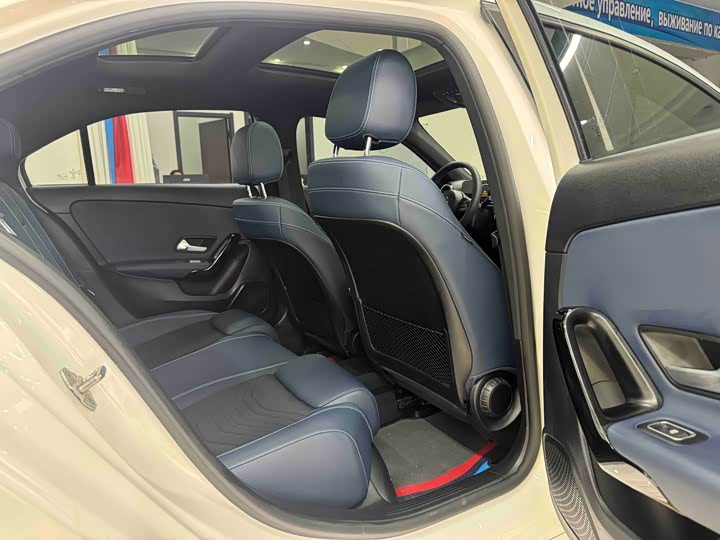 Фото 9 - Mercedes-Benz A-Class