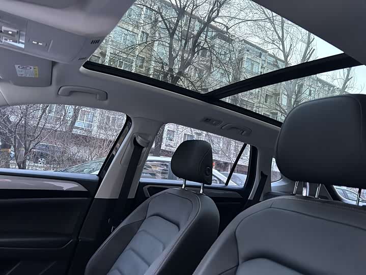 Фото 11 - Volkswagen Tayron