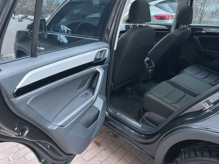 Фото 12 - Volkswagen Tayron