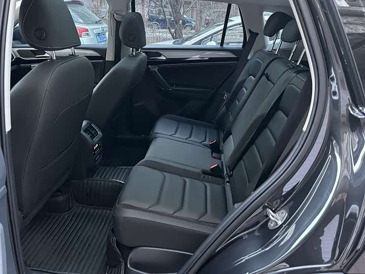 Фото 13 - Volkswagen Tayron