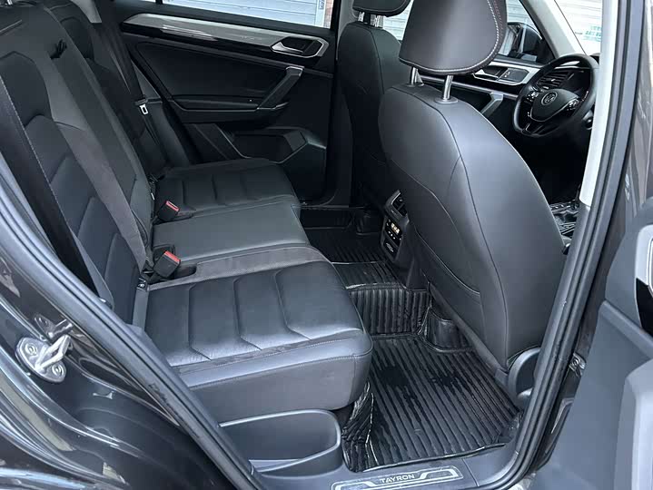 Фото 15 - Volkswagen Tayron